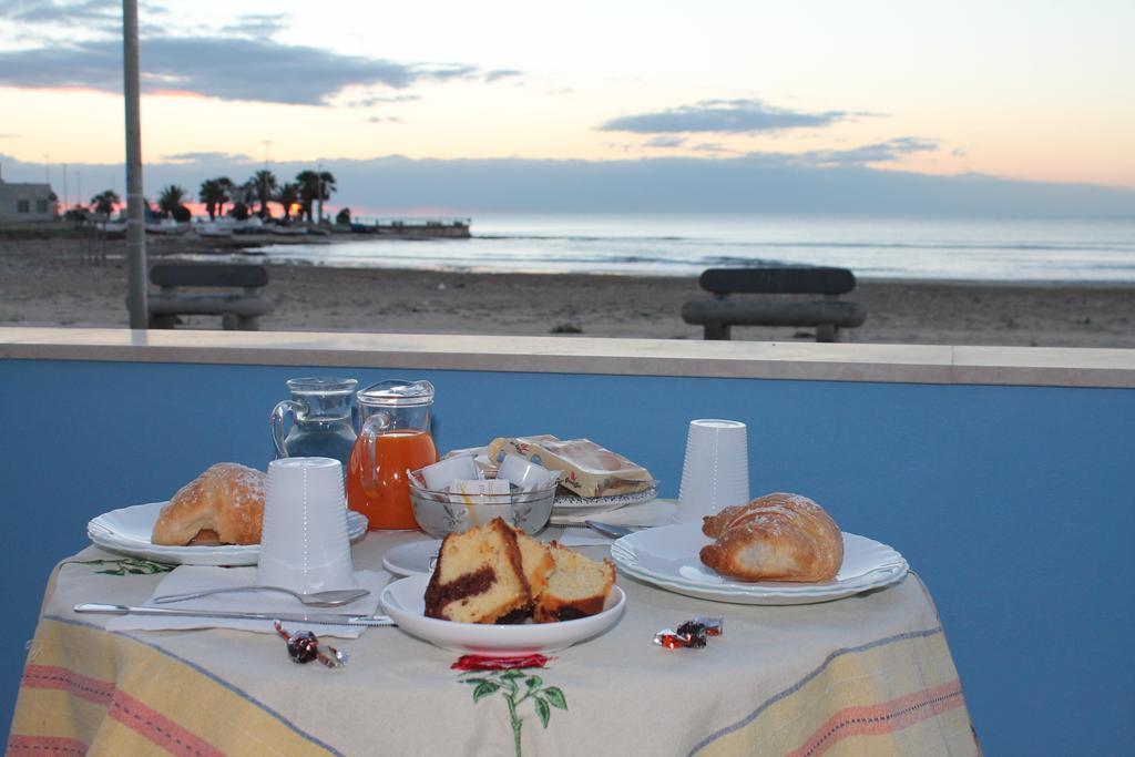 Terrazze Sul Mare Bed & Breakfast Pozzallo Eksteriør bilde