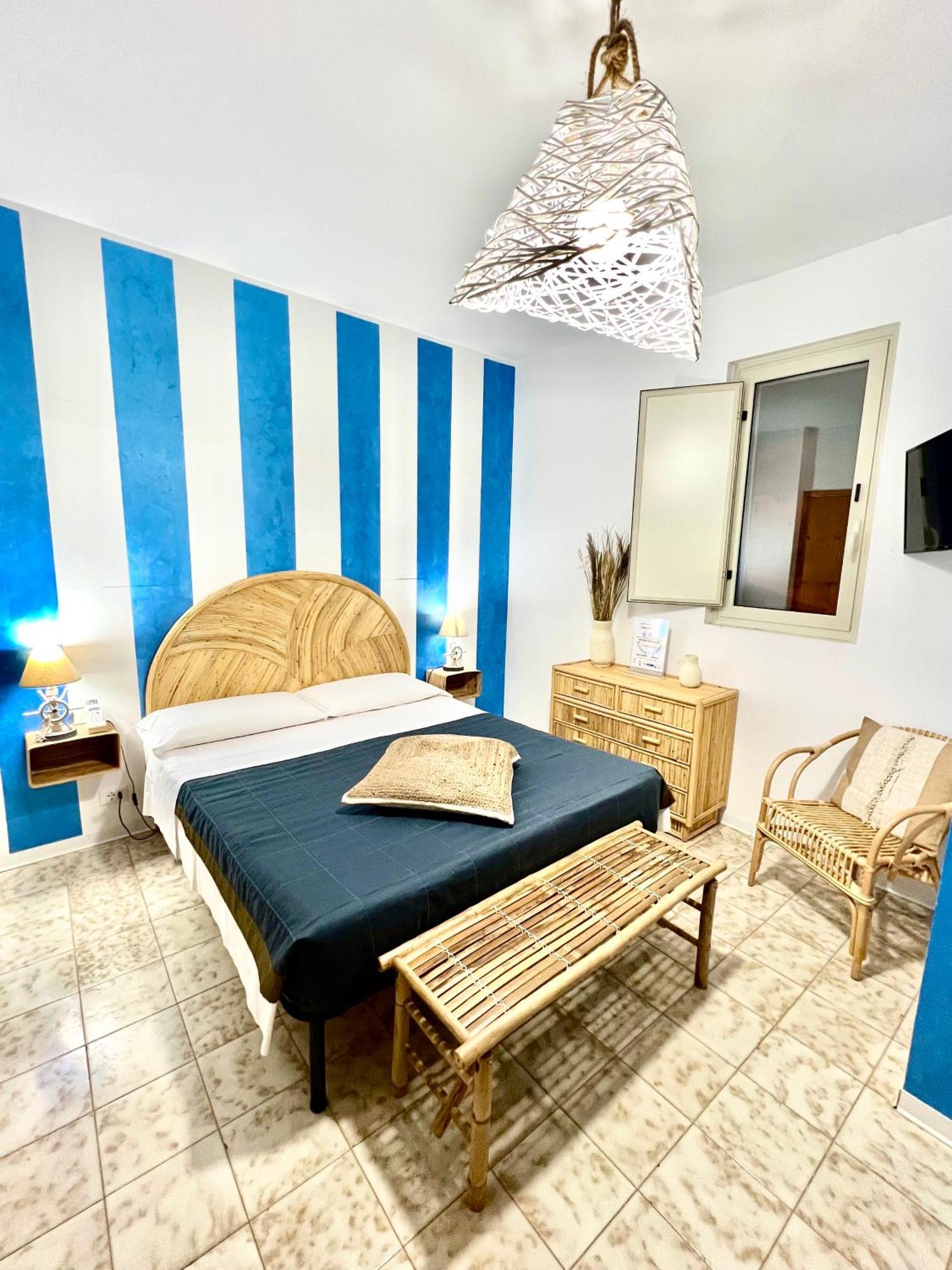 Terrazze Sul Mare Bed & Breakfast Pozzallo Eksteriør bilde