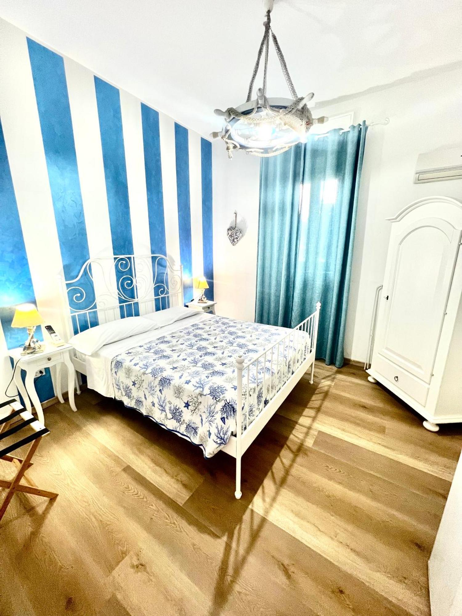 Terrazze Sul Mare Bed & Breakfast Pozzallo Eksteriør bilde