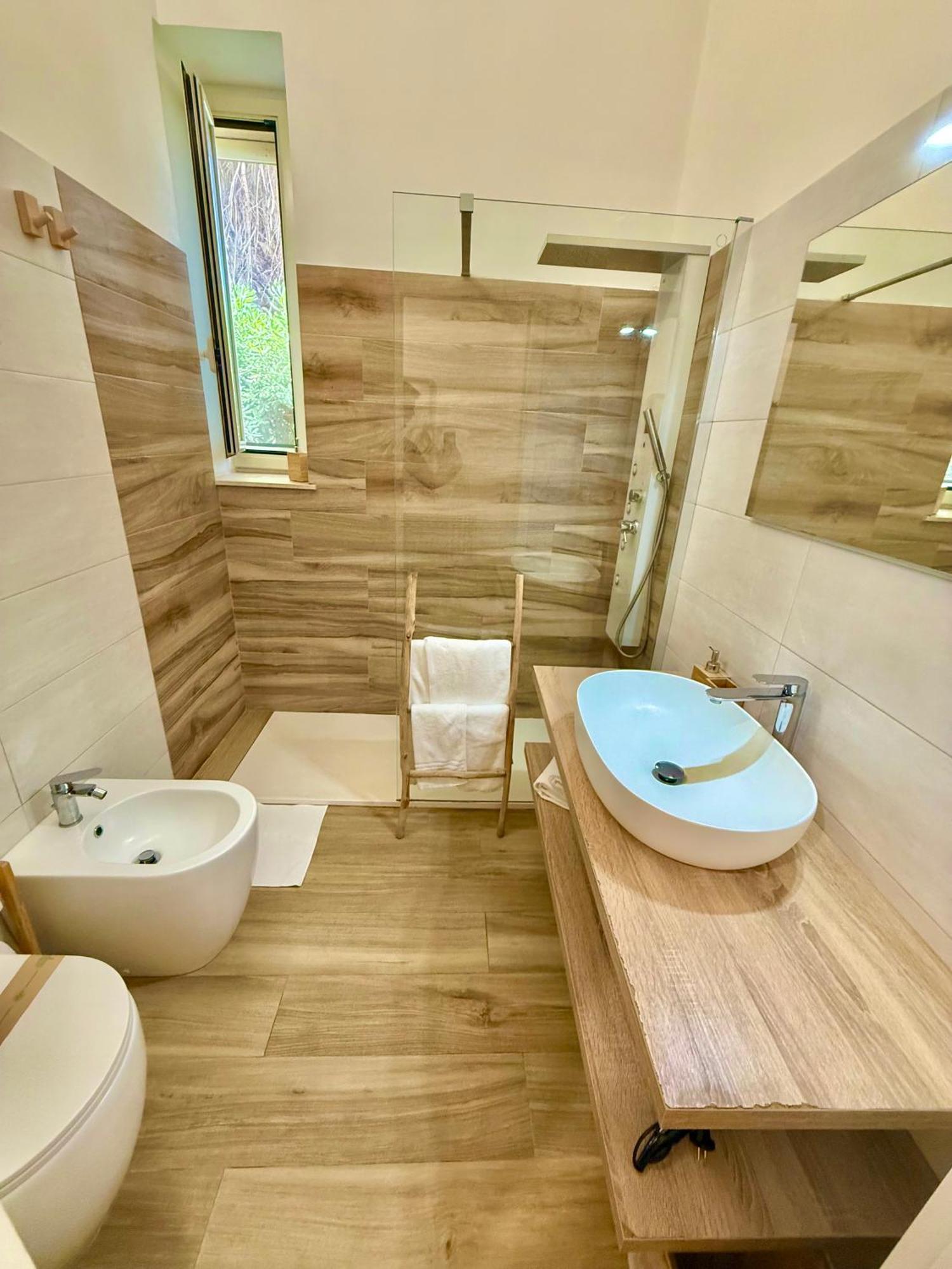 Terrazze Sul Mare Bed & Breakfast Pozzallo Eksteriør bilde