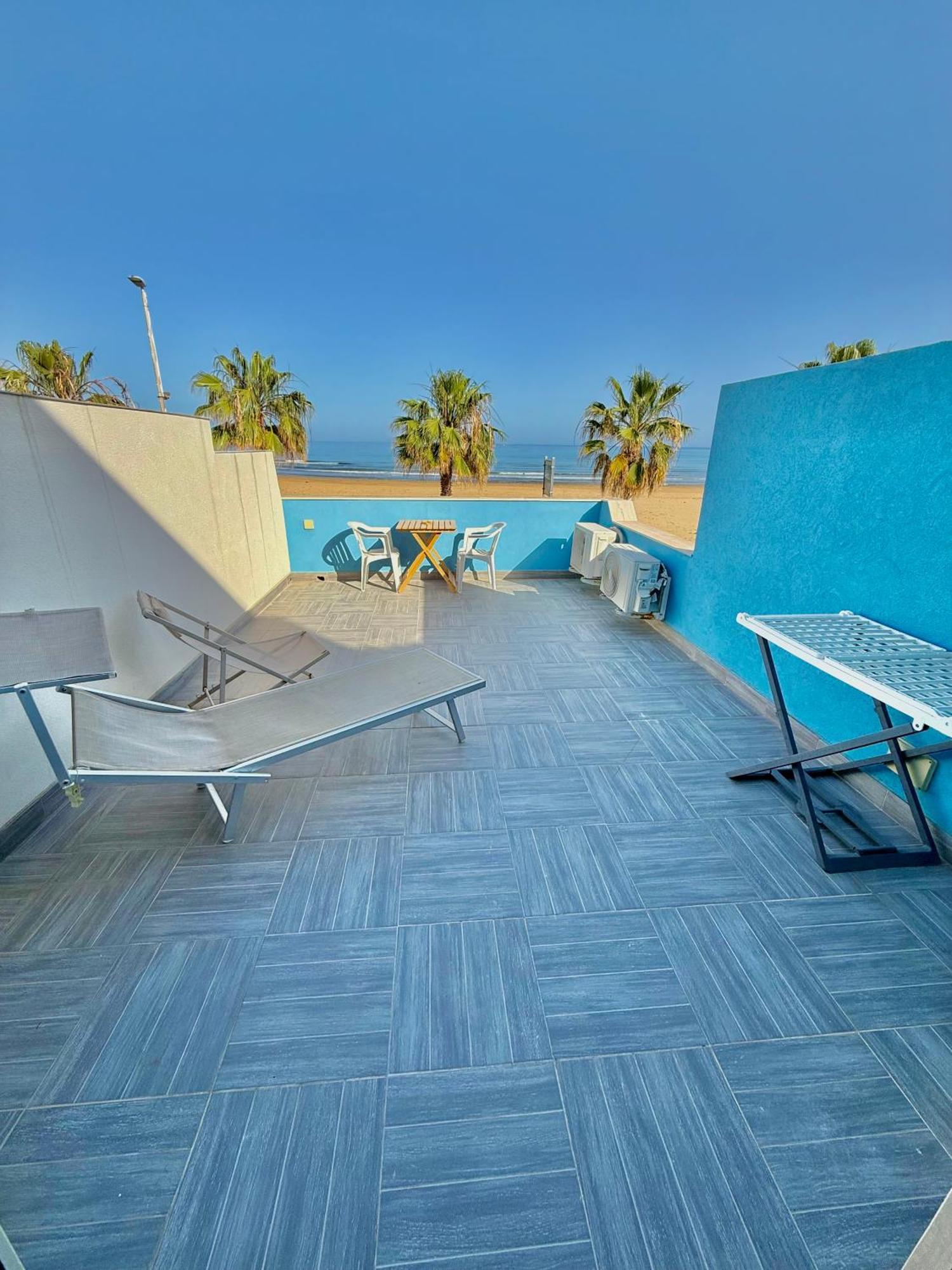 Terrazze Sul Mare Bed & Breakfast Pozzallo Eksteriør bilde
