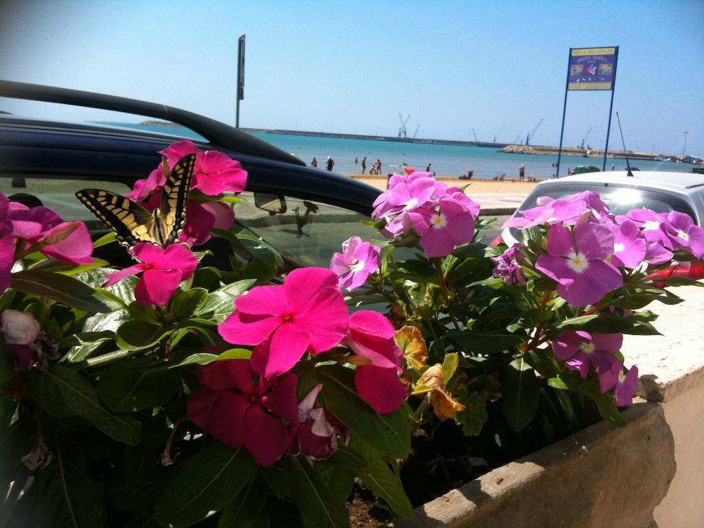 Terrazze Sul Mare Bed & Breakfast Pozzallo Eksteriør bilde
