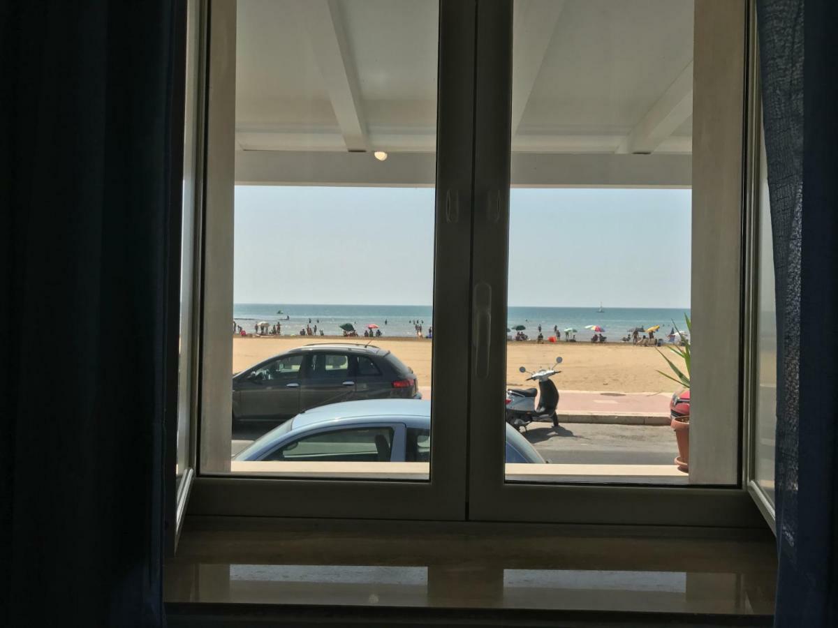 Terrazze Sul Mare Bed & Breakfast Pozzallo Eksteriør bilde