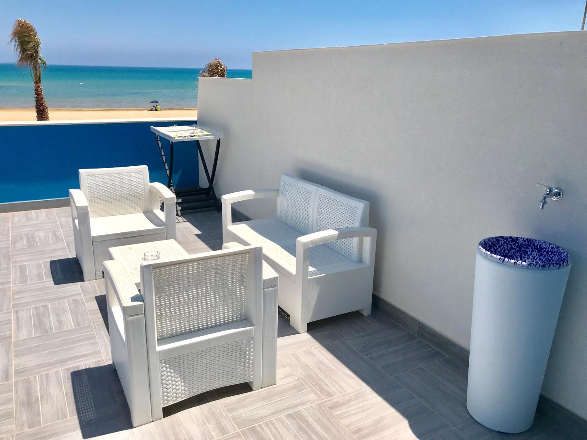 Terrazze Sul Mare Bed & Breakfast Pozzallo Eksteriør bilde